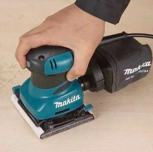 Makita Lixadeira Orbital Bo4556 220V Orbital P/ Madeira E Ferro - Image 7